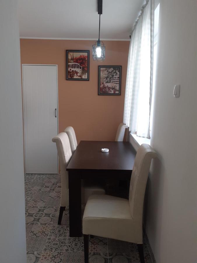 Apartman Jovana Szávaszentdemeter Kültér fotó