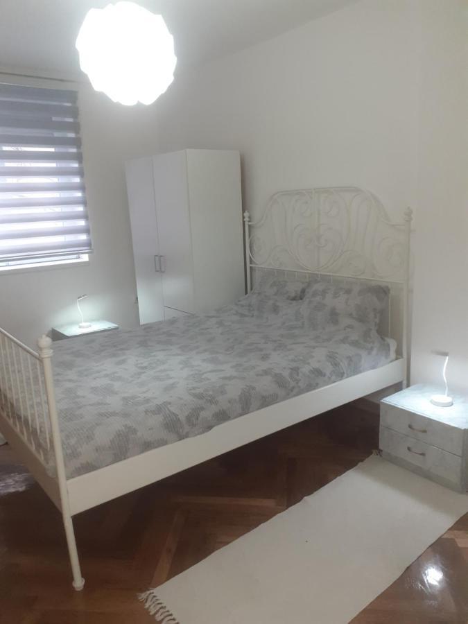 Apartman Jovana Szávaszentdemeter Kültér fotó